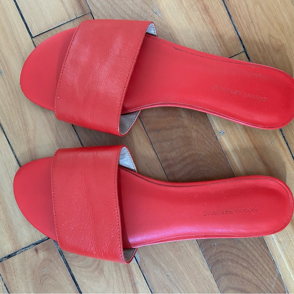 Flat Leather Slide Sandals - Picture 4 of 4